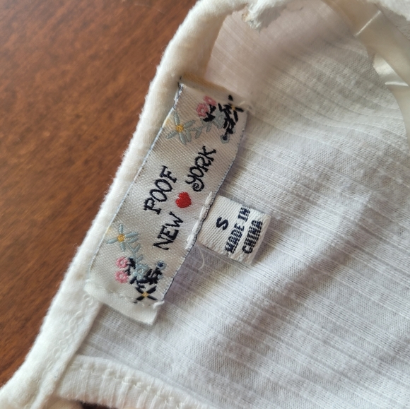 Shirt and pants - Picture 3 of 9